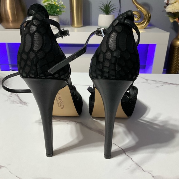 Heels - Picture 6 of 8